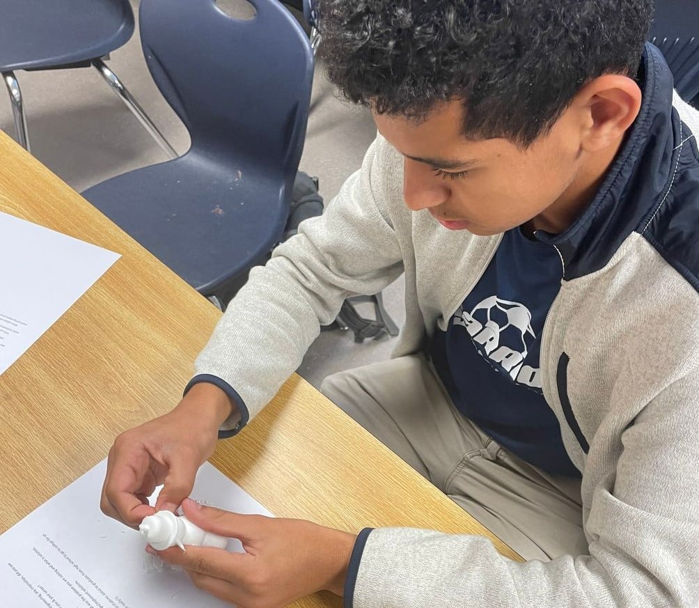 Honors Engineering Students 3D Print Christmas Ornaments