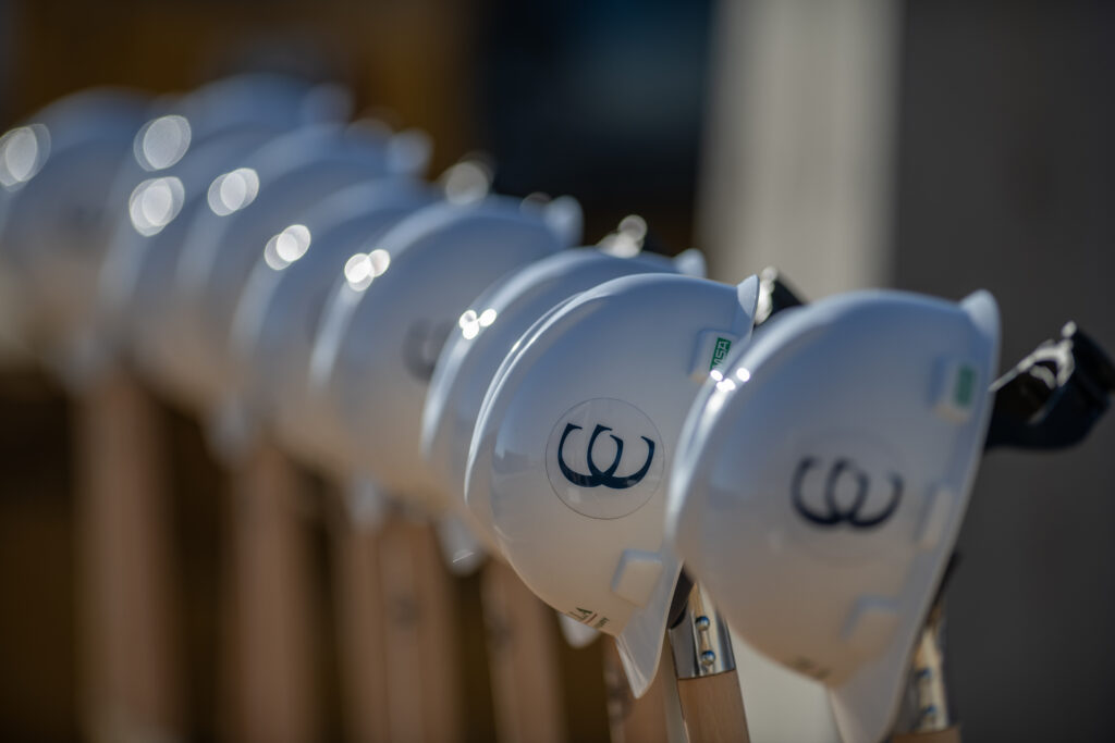 Groundbreaking(38of317)